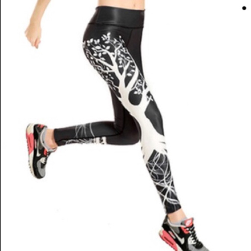 Black & white workout gear!